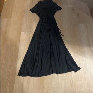 Elegant Black Maxi Dress